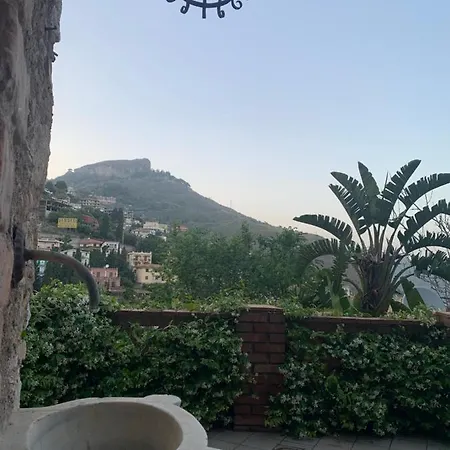 La Finestra Di * Taormina