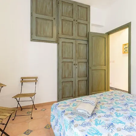 Holiday home La Finestra Di